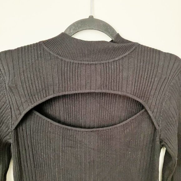 House of Harlow black mock neck sweater dress with cut out size large - Picture 5 of 10